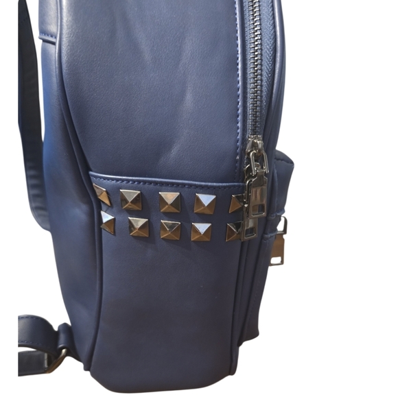 Chic Navy Faux-Leather Mini Backpack with Playful Face Detail - Picture 6 of 15